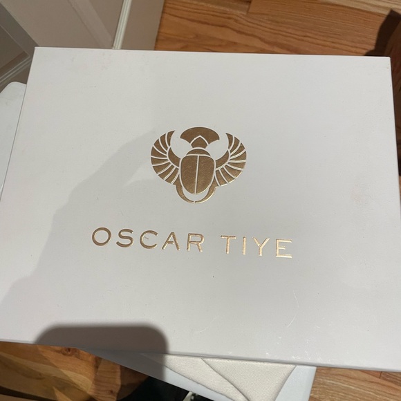 OSCAR TIYE gold sparkle minnie mouse heels - Picture 4 of 4